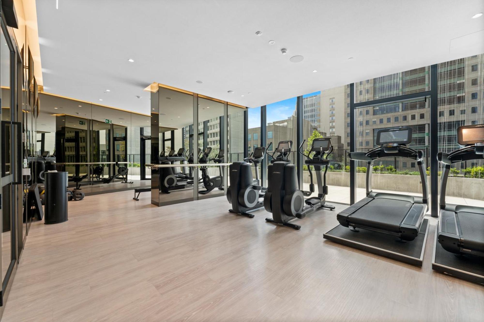 Hotel Aspire Ville de Melbourne Extérieur photo